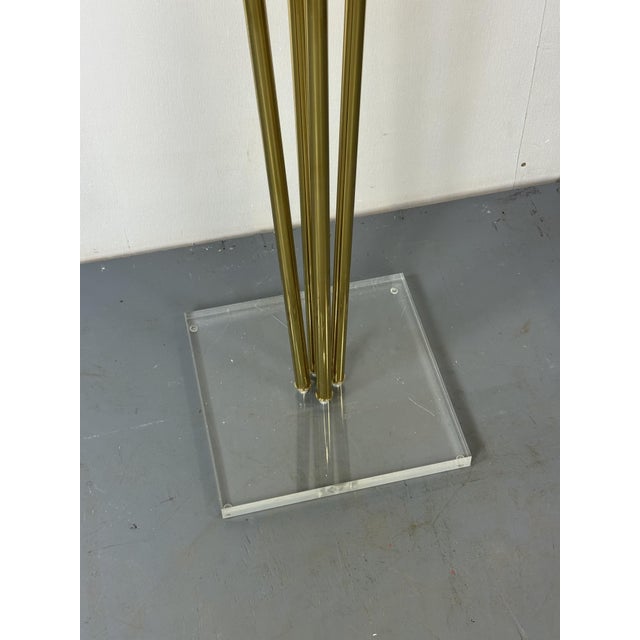 Mid-Century Hollywood Regency Standing Acrylic and Brass Coat Stand, 1970s For Sale - Image 4 of 11