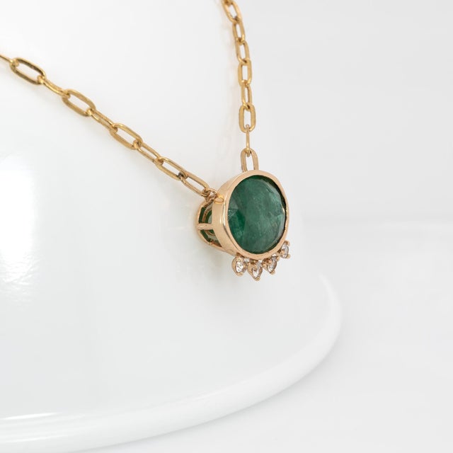 Metal 4.9ct Emerald and Diamond Pendant Necklace: Solid 14k Gold With Attached Chain For Sale - Image 7 of 9
