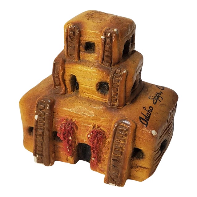 Vintage Ceramic Colorado Souvenir Salt & Pepper Shaker For Sale