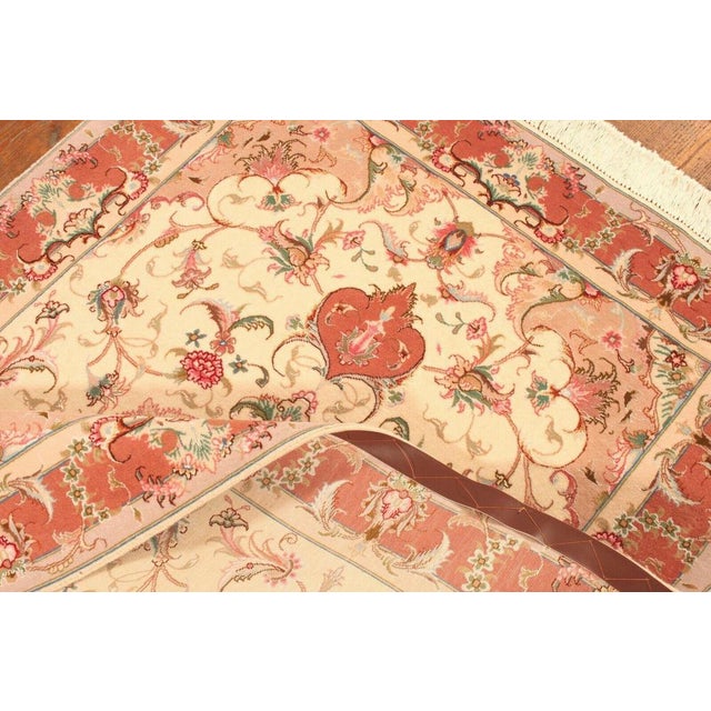 Middle Eastern Rug in Wool For Sale - Image 10 of 11