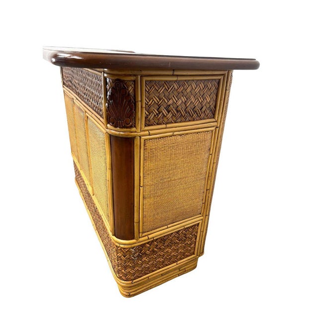Mid Century Modern Woven Rattan and Bamboo Bar With Two Bar Stools For Sale In New York - Image 6 of 7