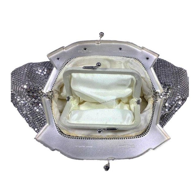 Metal Whiting & Davis Silver-Tone Mesh Purse Clutch Rhinestone Frame With Change Purse - Art Deco For Sale - Image 7 of 8