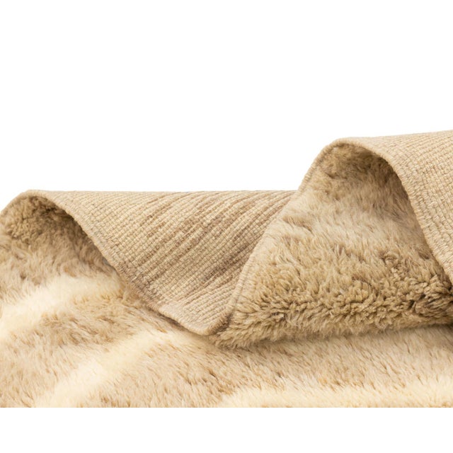 Hand-Knotted Wool Premium Rug by Azele Studio For Sale - Image 6 of 10