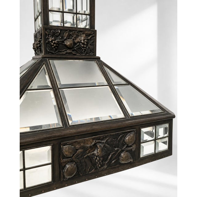 Large Italian Art Nouveau Chandelier in Wrought Iron, 1930, in Very Good conditions. Designed 1920 to 1949 Up to 250V...