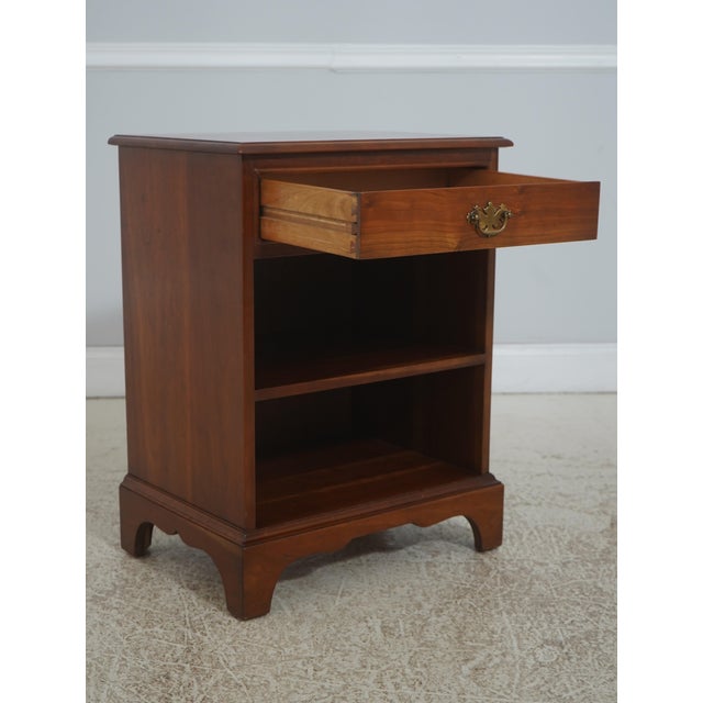 Stickley Pair Stickley Cherry 1 Drawer Nightstands For Sale - Image 4 of 18