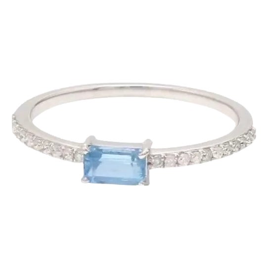 Natural 0.39 cts aquamarine & 0.14 cts diamond ring in 14k gold For Sale