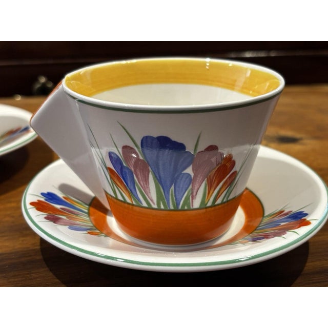 Crocus Pattern Tea Cups and Saucers by Clarice Cliff, Set of 4 For Sale - Image 4 of 5
