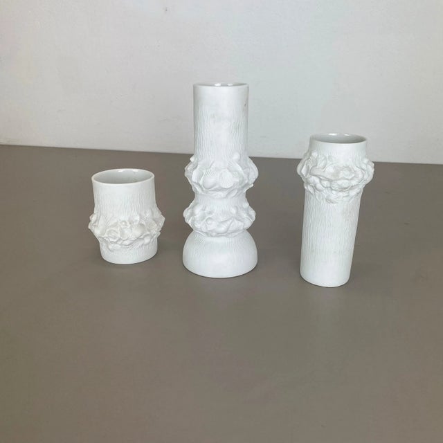 German Op Art Biscuit Porcelain Vases from AK Kaiser, 1970s, Set of 3 For Sale - Image 4 of 18