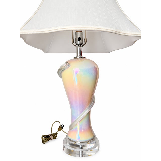Cream Iridescent Pearlescent Spiral Ribbon Table Lamp With Clear Tiered Base For Sale - Image 8 of 17