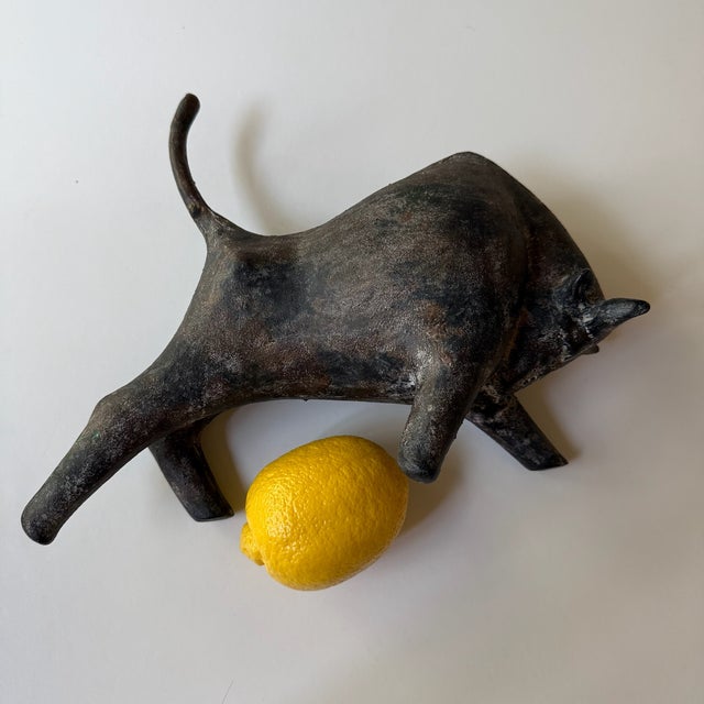 Vintage Fighting Bull Cast Iron Sculpture by Miyazawa Kanae, 1960s For Sale - Image 9 of 9