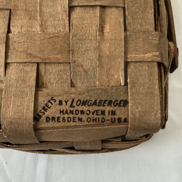 Longaberger Signed Vintage Medium Berry Basket, Hand Woven Maple Wood, 1980s For Sale - Image 15 of 18
