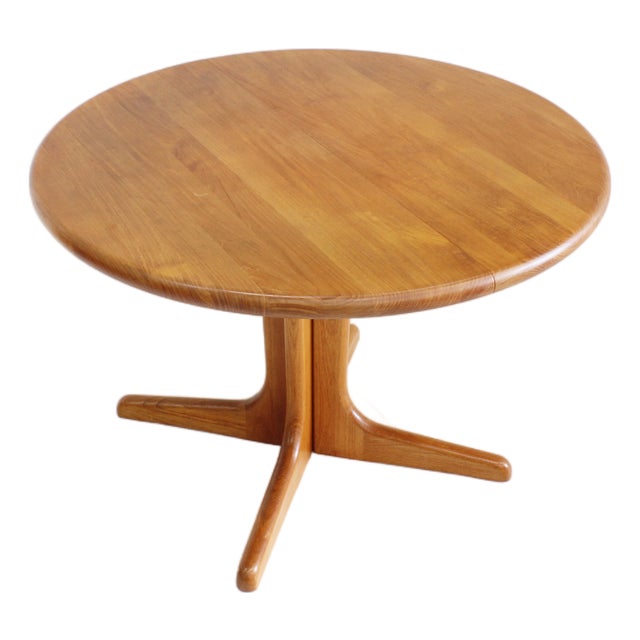 Vintage Danish Round Extendable Dining Table in Teak, 1960s For Sale