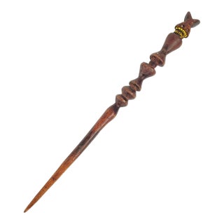 Early 20th Century Nyamwezi Figural Engagement Hair Pick Tanzania For Sale