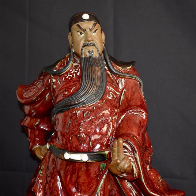 Vintage Chinese Shiwan Pottery Guan Yu Statue Oxblood Glazed Ceramic Guan Gong For Sale - Image 15 of 18