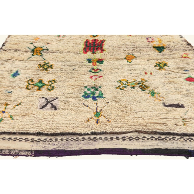 Berber Tribes of Morocco Vintage Azilal Moroccan Rug, 04'00 X 07'01 For Sale - Image 4 of 10
