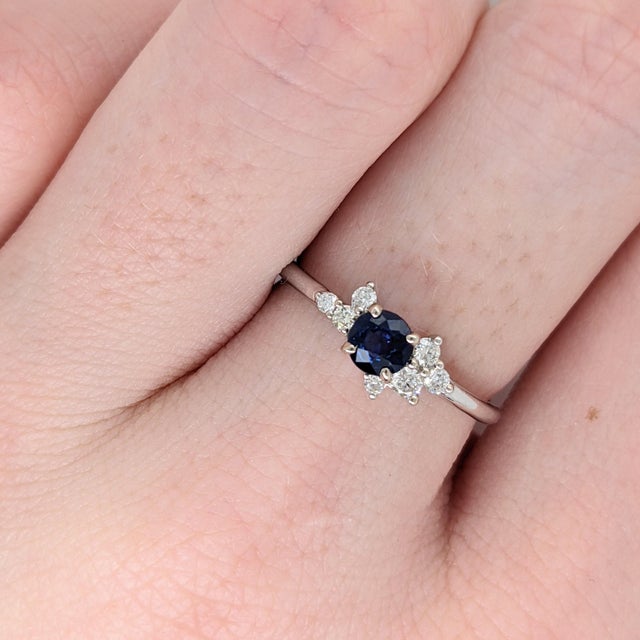 Contemporary Dainty Ceylon Sapphire Ring W Earth Mined Diamonds in Solid 14k Gold | Rd 4mm For Sale - Image 3 of 10