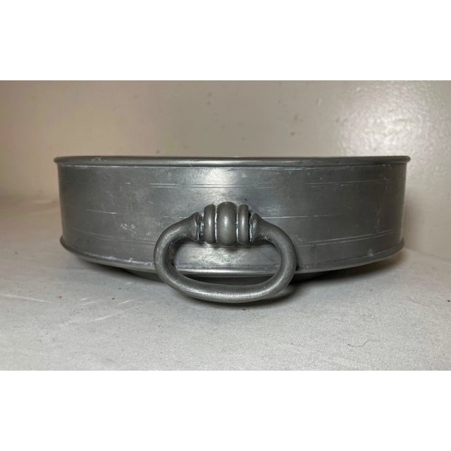 English Rare Antique 18th Century 1700s Handmade European Pewter Fruit Bowl W/ Handles For Sale - Image 3 of 13