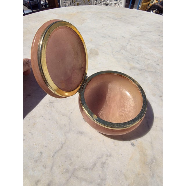 1960s Round Pink Alabaster Jewelry Box, 1960s For Sale - Image 5 of 7