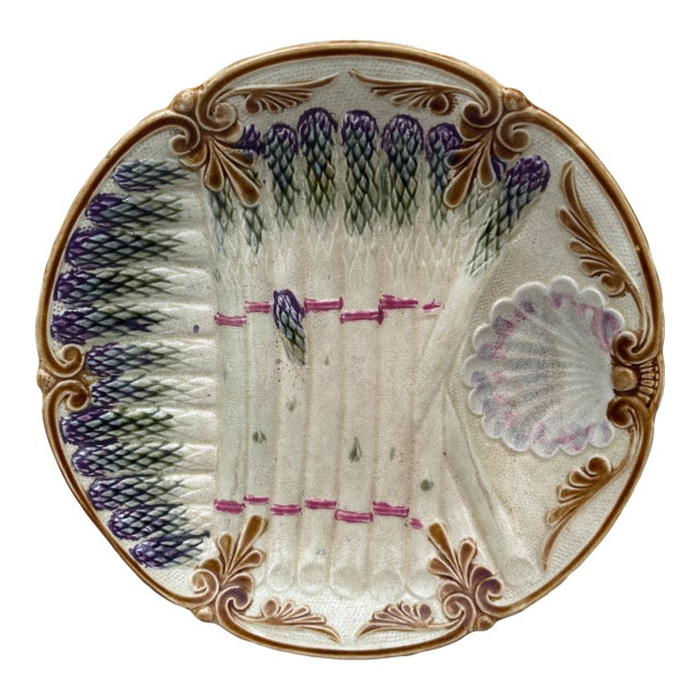 19th Century Onnaing French Majolica Asparagus Plate For Sale
