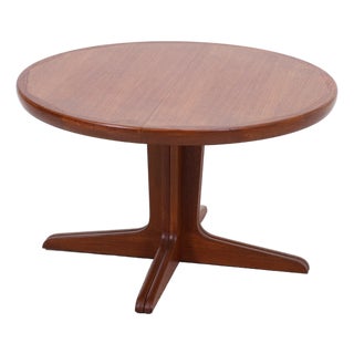 Mid-Century Danish Extendable Teak Coffee Table For Sale