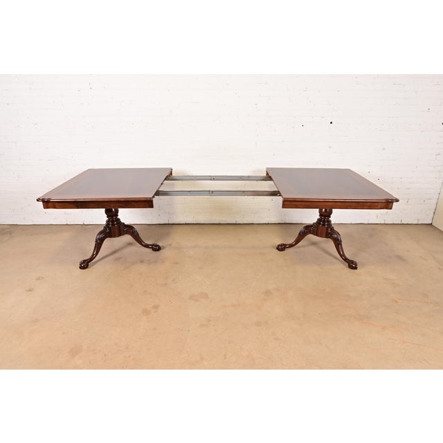 Thomasville Chippendale Banded Flame Mahogany Double Pedestal Extension Dining Table, Newly Refinished For Sale In South Bend - Image 6 of 15