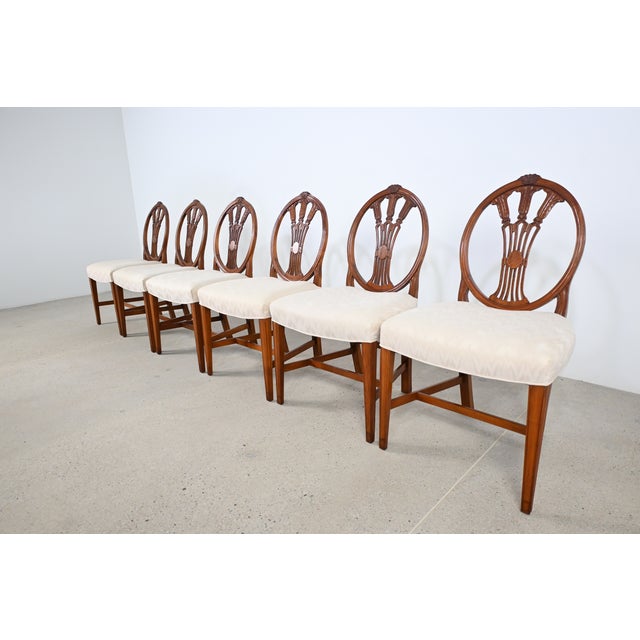 Elegant Set of Six Hepplewhite-Style Carved Dining Chairs With Oval Backrests For Sale - Image 4 of 16