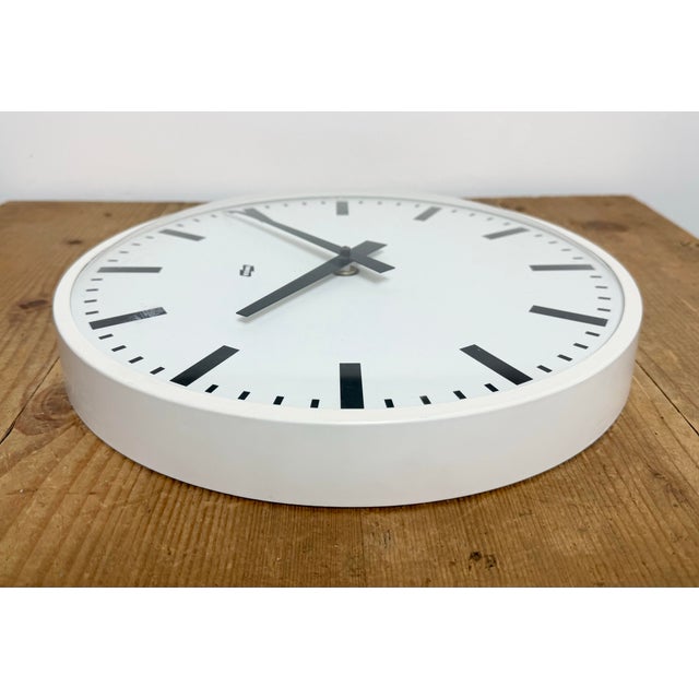 Vintage White Bakelite Wall Clock from Esmi, 1980s For Sale - Image 14 of 17