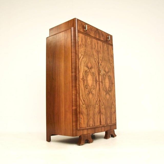 1930s Art Deco Figured Walnut Compact Wardrobe, 1930s For Sale - Image 5 of 11