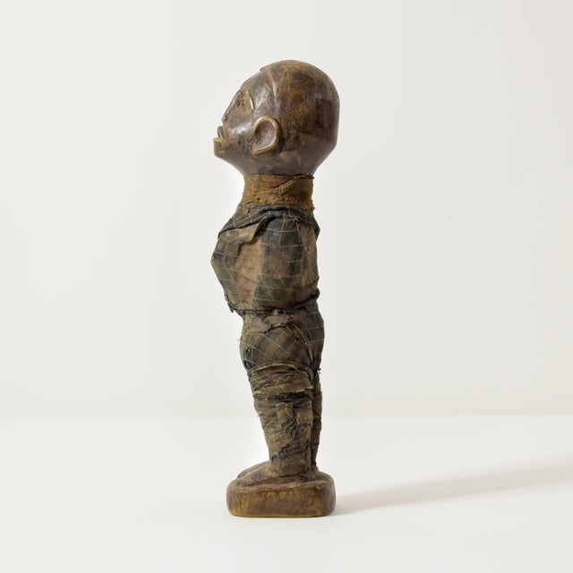 Early 20th Century Pere Miniature Mummy Wood Figure 12 Inch Tanzania For Sale - Image 10 of 15