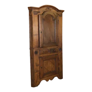 Early 19th Century Tuscan Corner Cupboard – Italian Walnut