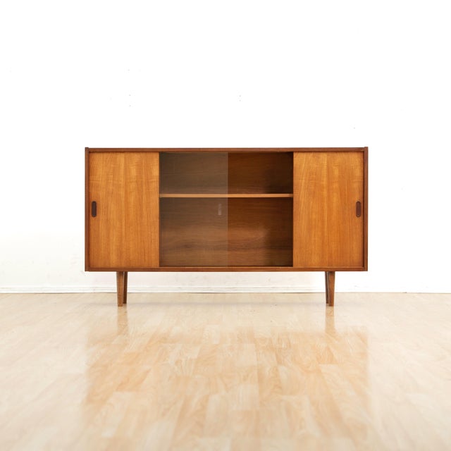 Slim Mid Century Teak China Display Cabinet Sideboard For Sale In Los Angeles - Image 6 of 8