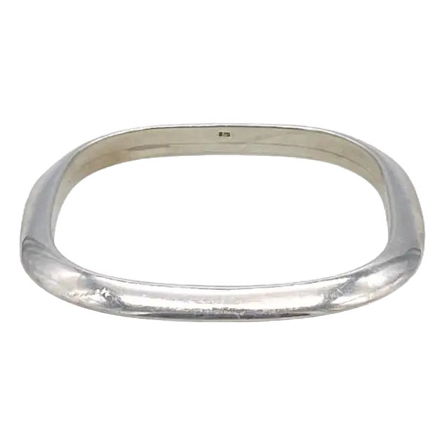 Modern Geometric Solid Sterling Silver Bangle For Sale