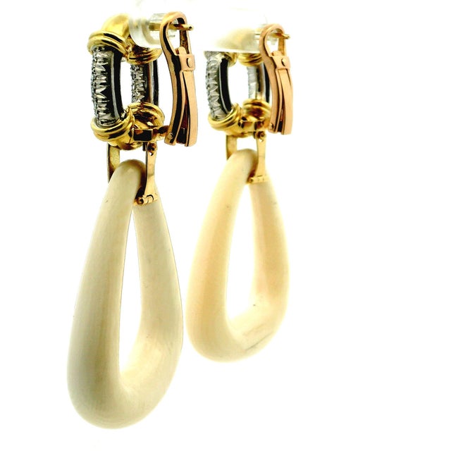 1970s Italian Modernist 18k Gold Diamond and Sculpted Natural Bone Drop Earrings, A Pair For Sale In Miami - Image 6 of 13