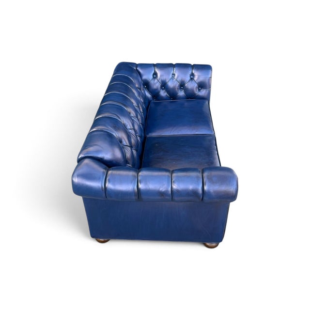 Vintage Chesterfield Navy Blue Tufted Leather Loveseat W/ Brass Trim For Sale - Image 14 of 16
