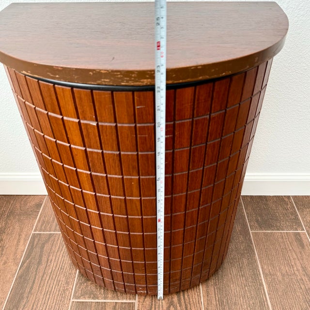 Brown Mid Century Modern Vintage Clothing Laundry Hamper Walnut & Metal MCM VTG For Sale - Image 8 of 10