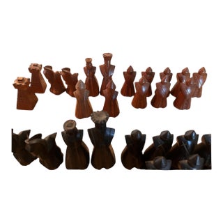 Mid 20th Century Makonde Hand-Carved African Figural Wood Chess Set, Tanzania, 32 Pieces For Sale