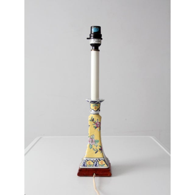 Vintage Chinoiserie Floral Ceramic Table Lamp For Sale - Image 12 of 18