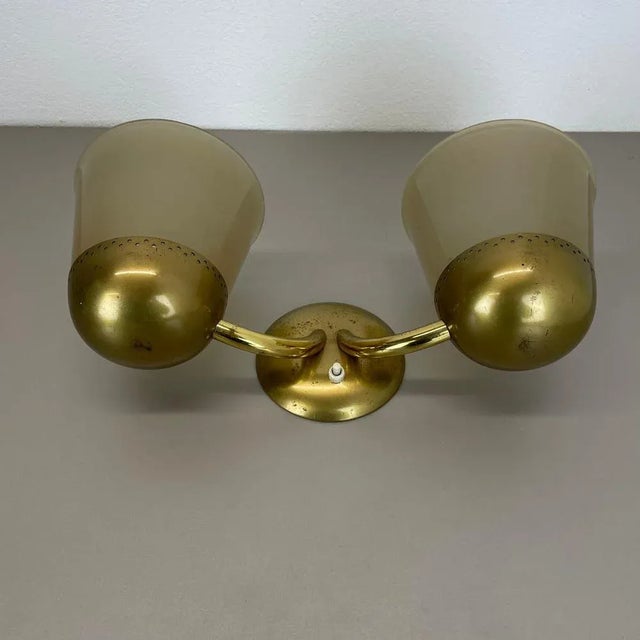 Minimalist Brass and Glass Theatre Wall Light in the style of Stilnovo, Italy, 1920s For Sale - Image 12 of 18