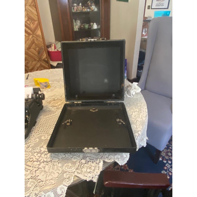 Remington Rand 1930s Pre-War Remington Rand Quiet Model 1 Typewriter, Working, Original Case For Sale - Image 4 of 11