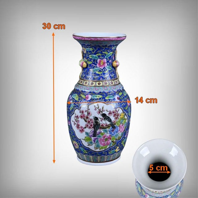 Qing Dynasty Polychrome Porcelain Vase, China, Early 20th Century For Sale - Image 16 of 17