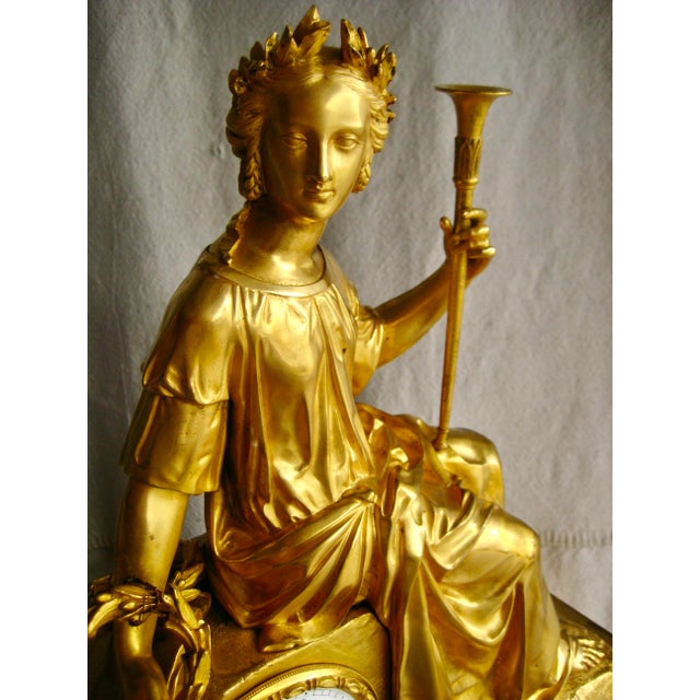 French Early 19th Century French Charles X Gilded Bronze Mantel Clock For Sale - Image 3 of 15