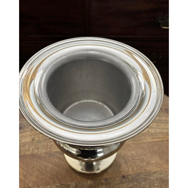 Silver Early Twentieth Century Entity Classic Silver Plated Footed Champagne Bucket Chiller With Lion-Head Door Knocker Handles and Lid With Finial For Sale - Image 8 of 12