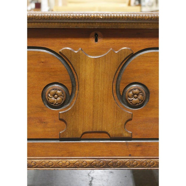 Late 20th Century Roos Vintage Cedar Chest For Sale - Image 5 of 7