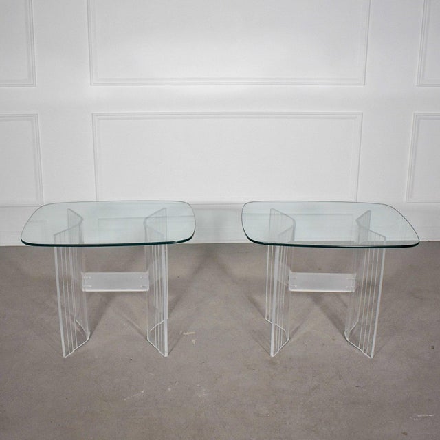 Transparent 1970's Modern Lined Lucite Trio of Pedestal Tables - Set of 3 For Sale - Image 8 of 10