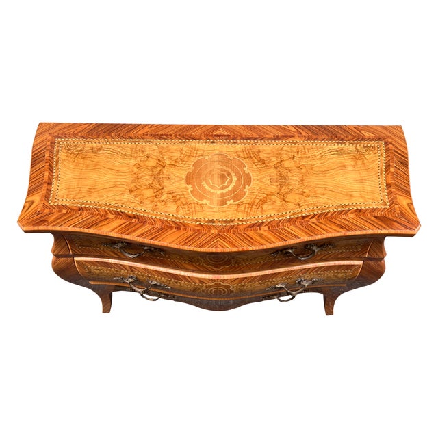 Late 20th Century French Louis Xv Style Marquetry Bombe Chest Dresser For Sale - Image 4 of 17