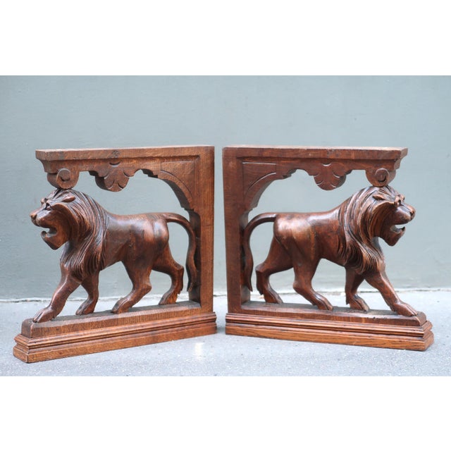 Pair of Large Antique Carved Oak Lions Bookends – 19th Century Renaissance Revival Corbels – Gothic Bookends – Architectural Wood Decor For Sale - Image 13 of 15