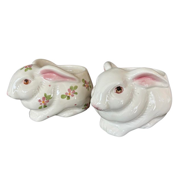 Fitz and Floyd Pair of Vintage Avon Bunny Ceramic Planters – Handcrafted Floral Medley Spring Rabbit Decor, Made in Brazil, 1980s Collectible Set For Sale - Image 4 of 12