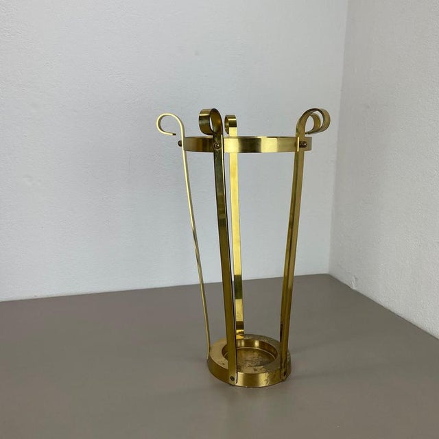 Bauhaus Hollywood Regency Brass Umbrella Stand, Italy, 1970s For Sale - Image 3 of 18