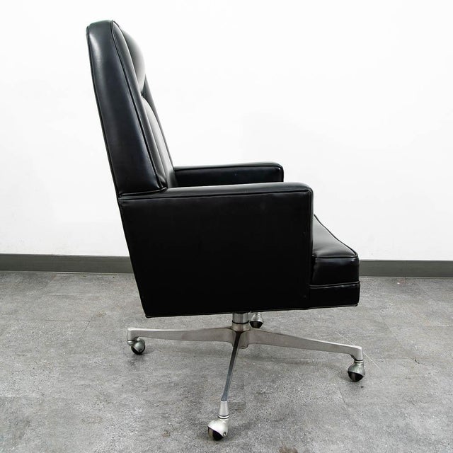 Mid-Century Modern Mid Century Modern Lounge Chair Black Swivel Office Rolling Armchair MCM Vintage For Sale - Image 3 of 11