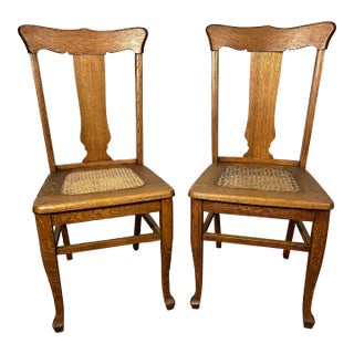 1920s Pair of Oak Vase Back Side Chairs For Sale